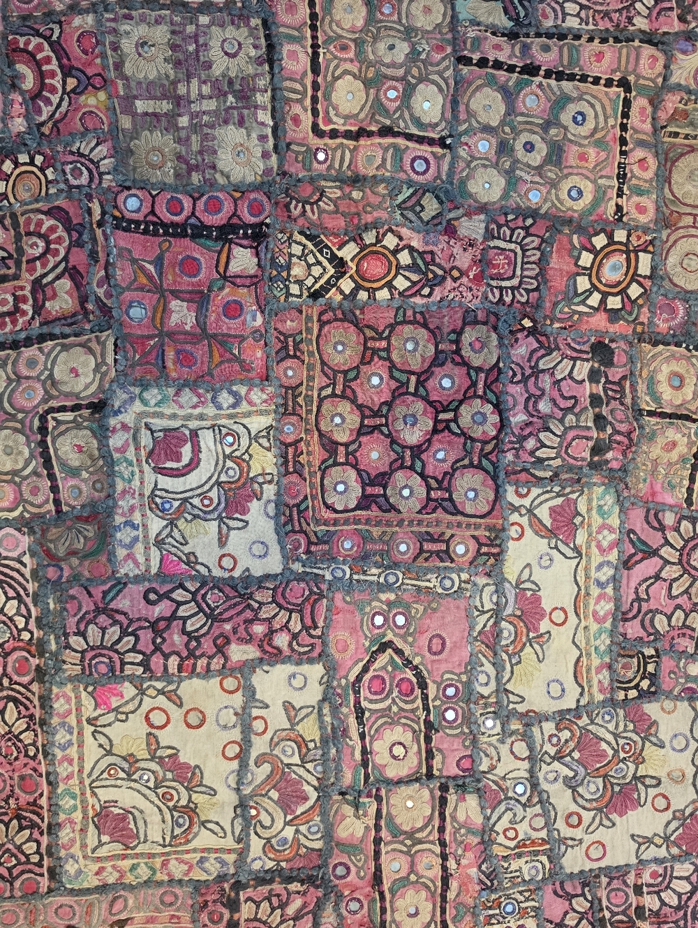 Vintage Handmade Indian Embroidered Patchwork Wall Hanging - Picture 14 of 16